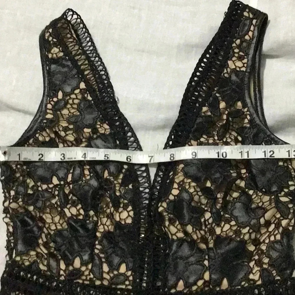 Romeo + Juliet Couture Lace Dress Black Sz Small - Picture 4 of 11